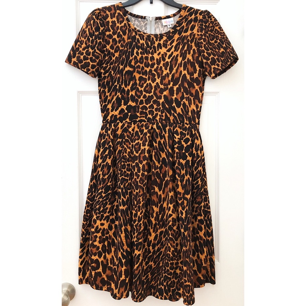 LulaRoe leopard cheetah animal print Amelia dress